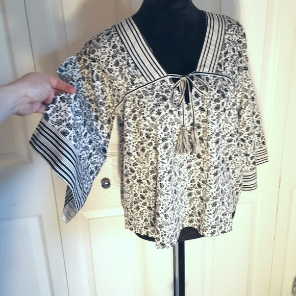 Joie Culveria Black and White Bell Sleeve Top - Picture 5 of 8